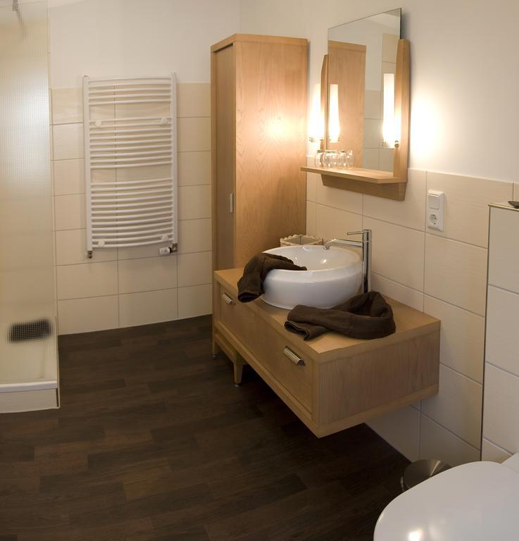 Dooscht Gaestehaus Reichshof Krov Bagian luar foto