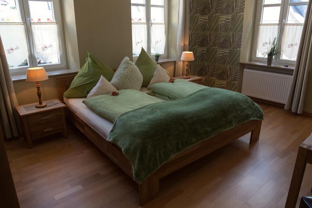 Dooscht Gaestehaus Reichshof Krov Bagian luar foto